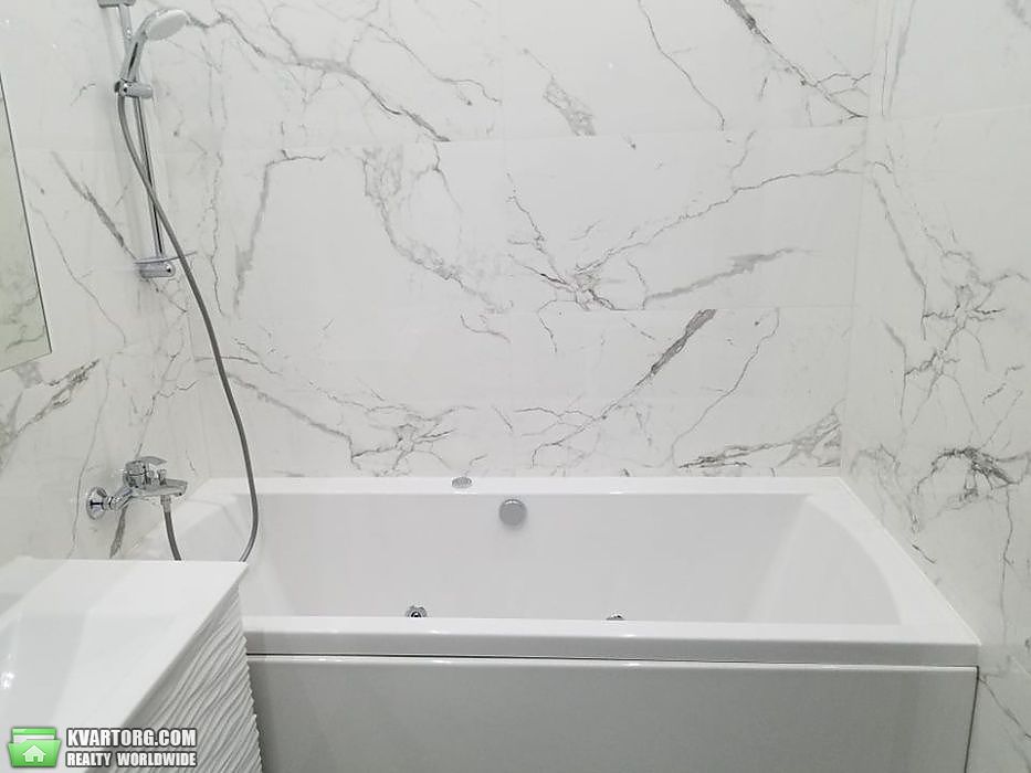 Rent out 3-room apartment. Киев, Коновальца — photo 4