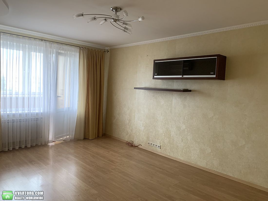 Rent out 3-room apartment. Киев,  Полярная — photo 5