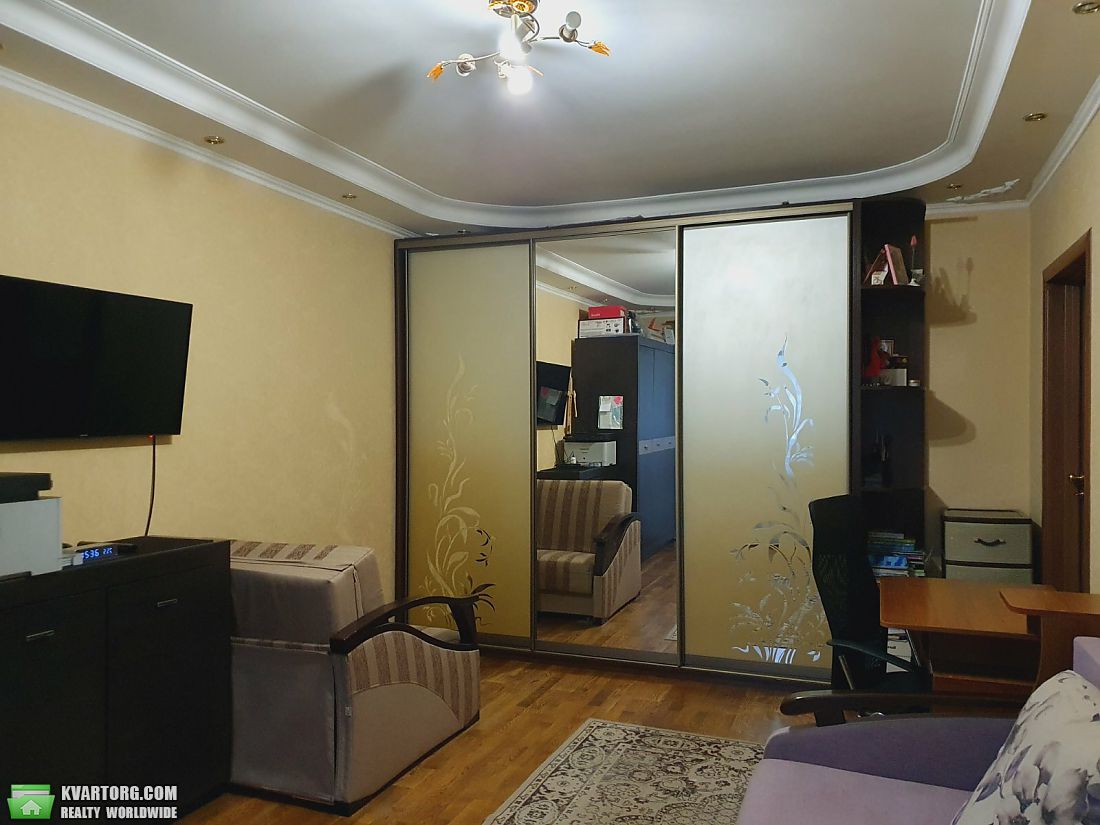 Sell 2-room apartment. Киев,  Каштановая — photo 3
