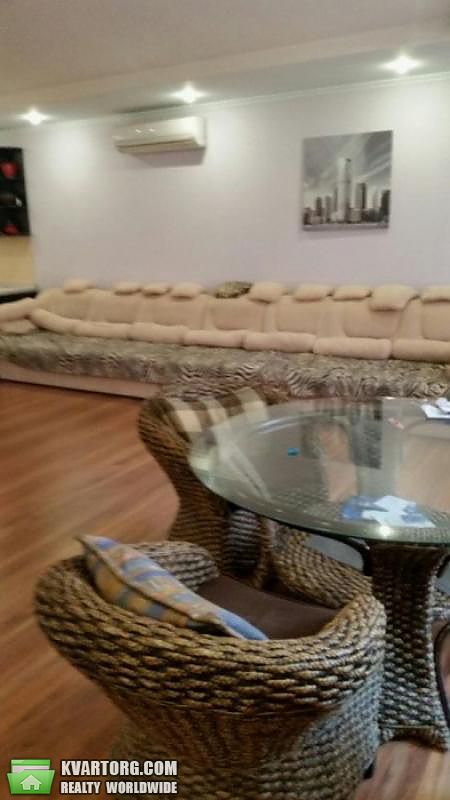 Rent out house. Киев, Осокорки — photo 1