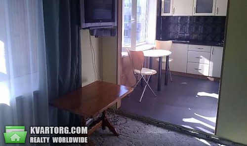 Rent out 1-room apartment. Киев, Лаврская — photo 2