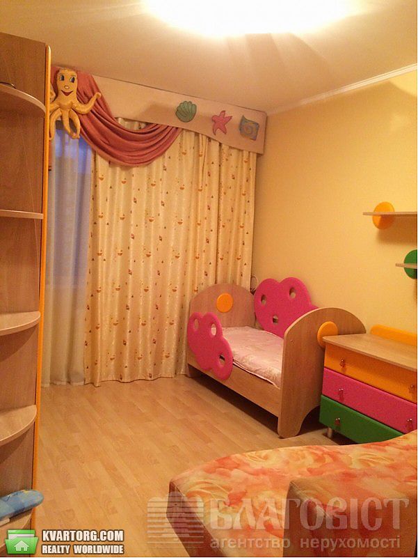 Sell 3-room apartment. Киев,  Порика — photo 10