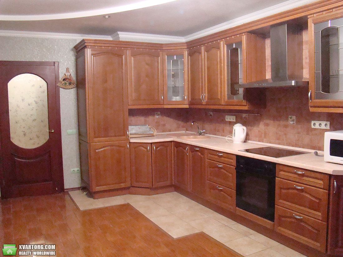 Sell 3-room apartment. Киев,  Ирпенская — photo 1