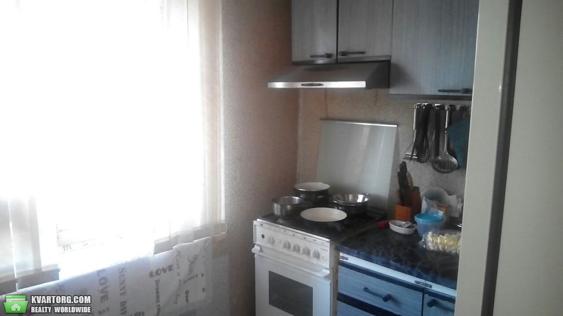 Rent out 1-room apartment. Киев, Бурмистенко ул. — photo 1