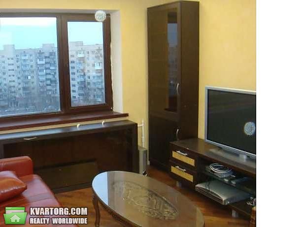 Sell 2-room apartment. Киев,  Героев Днепра — photo 1