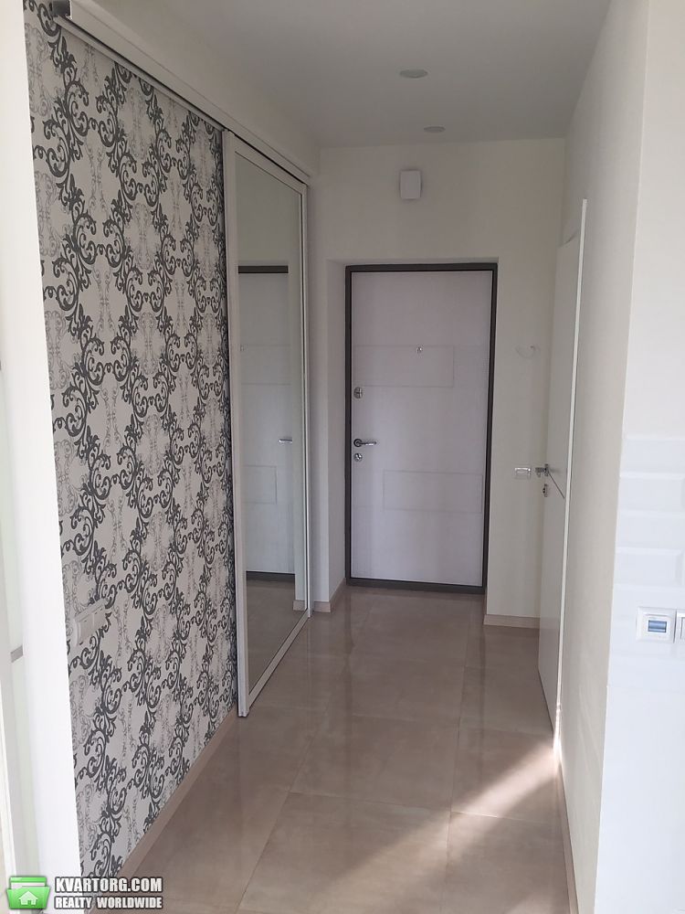 Sell 1-room apartment. Киев,  Комбинатная — photo 1