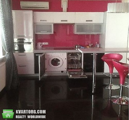 Rent out 1-room apartment. Киев,  Салютная — photo 8