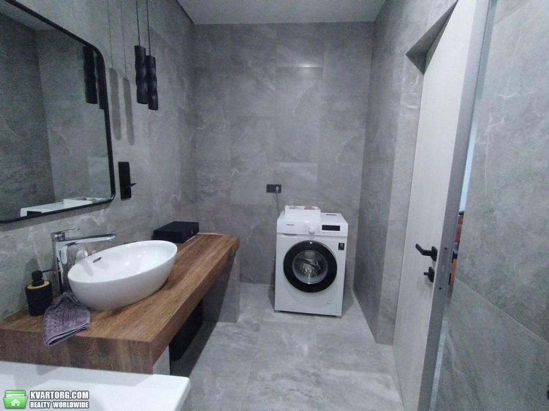 Rent out 3-room apartment. Киев,  Юношеская — photo 7