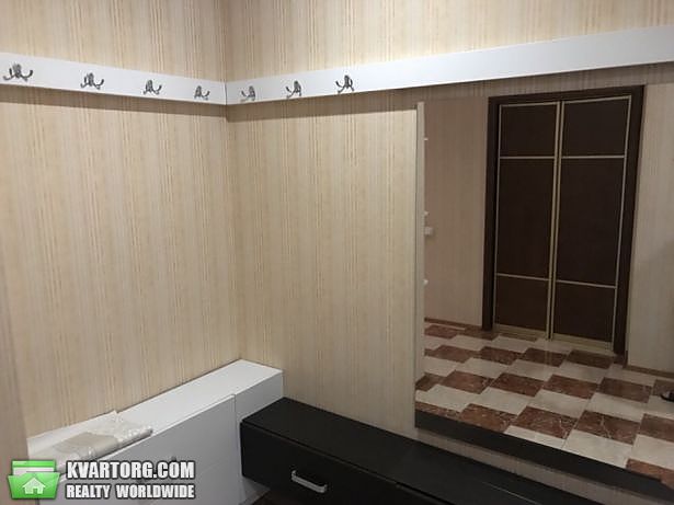 Rent out 2-room apartment. Киев,  Щекавицкая — photo 2