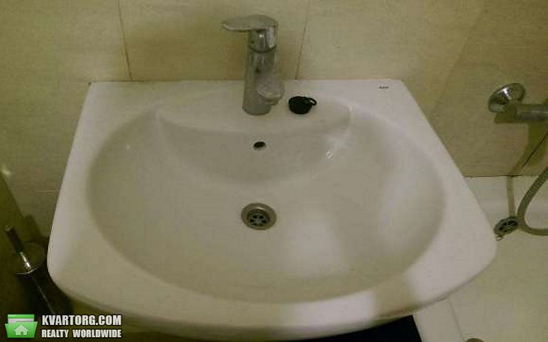 Sell 3-room apartment. Киев,  Метростроевская — photo 8