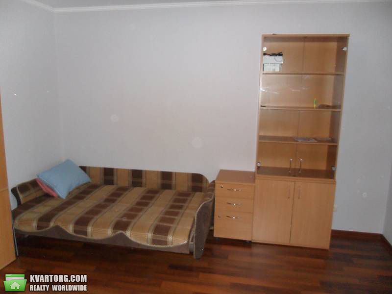 Rent out 2-room apartment. Киев,  Павловская — photo 4