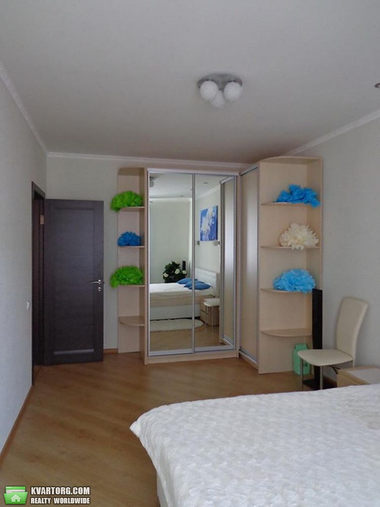 Rent out 2-room apartment. Киев, Назаровская — photo 6