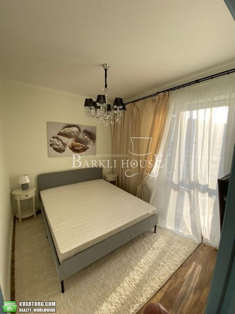 Rent out 3-room apartment. Киев, Нижньоключова — photo 5