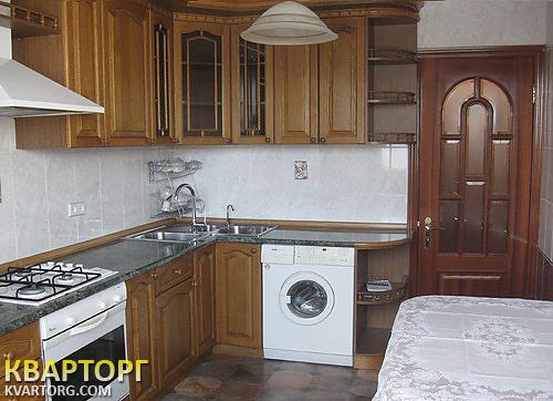 Rent out 3-room apartment. Киев, Чешская — photo 1