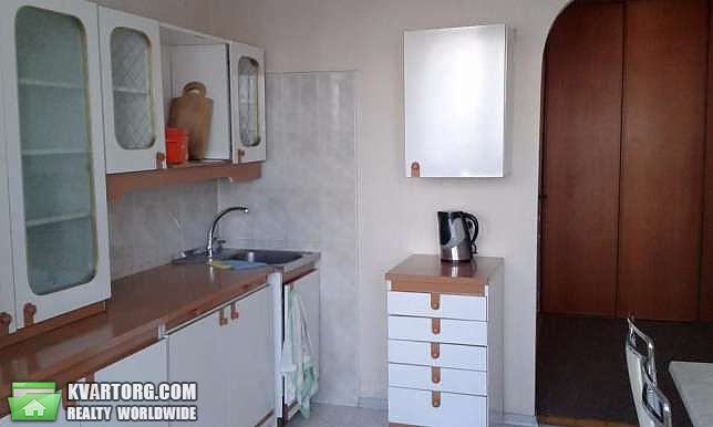 Rent out 2-room apartment. Киев,  Здолбуновская — photo 1