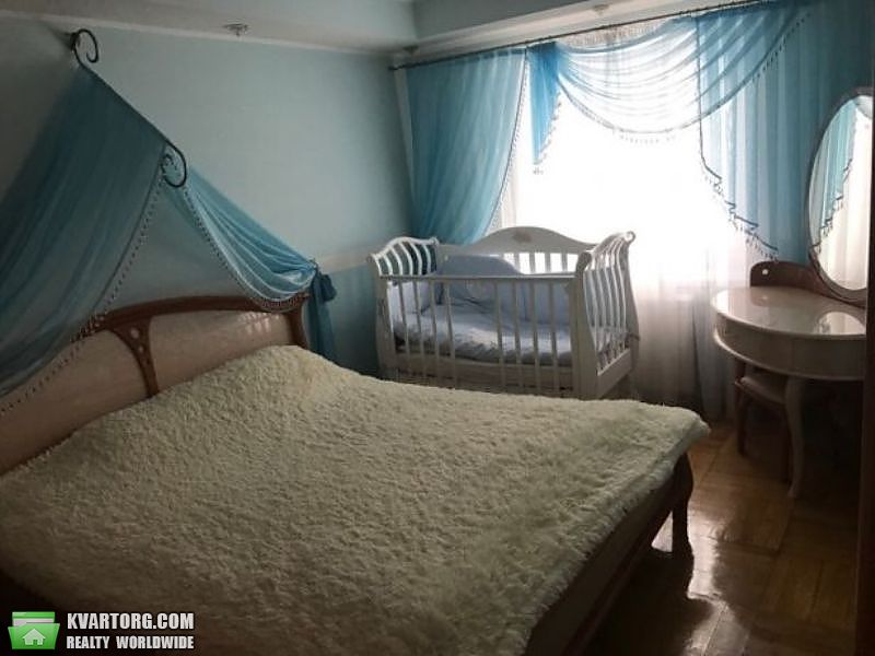 Sell 3-room apartment. Киев,  Зодчих — photo 3