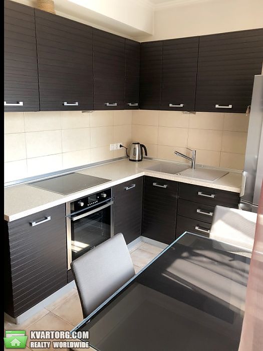 Rent out 2-room apartment. Киев,  Уборевича — photo 10