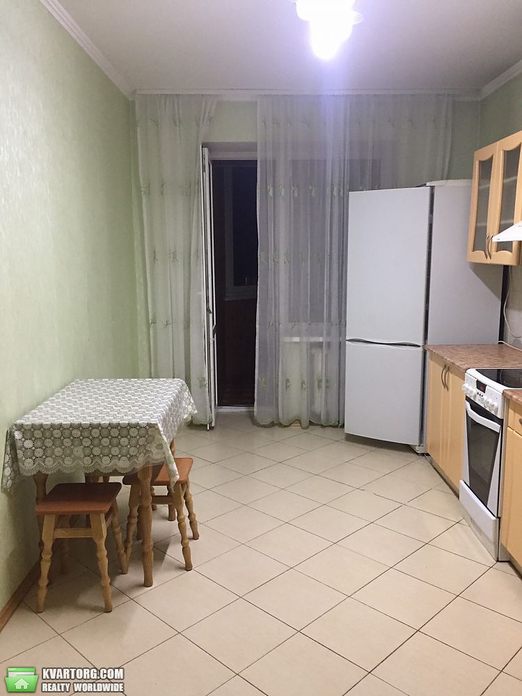 Rent out 2-room apartment. Киев,  Ахматовой — photo 1