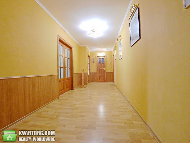 Rent out 3-room apartment. Киев,  Вильямса — photo 1