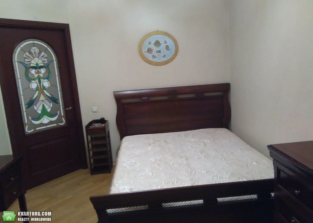 Rent out 3-room apartment. Киев,  Вышгородская — photo 4