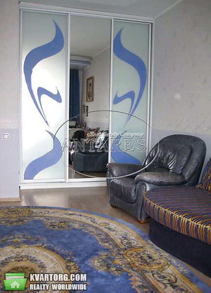 Rent out 3-room apartment. Киев, Жилянская — photo 5