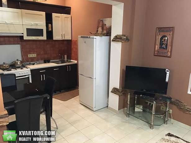 Rent out 2-room apartment. Киев,  Московская — photo 2