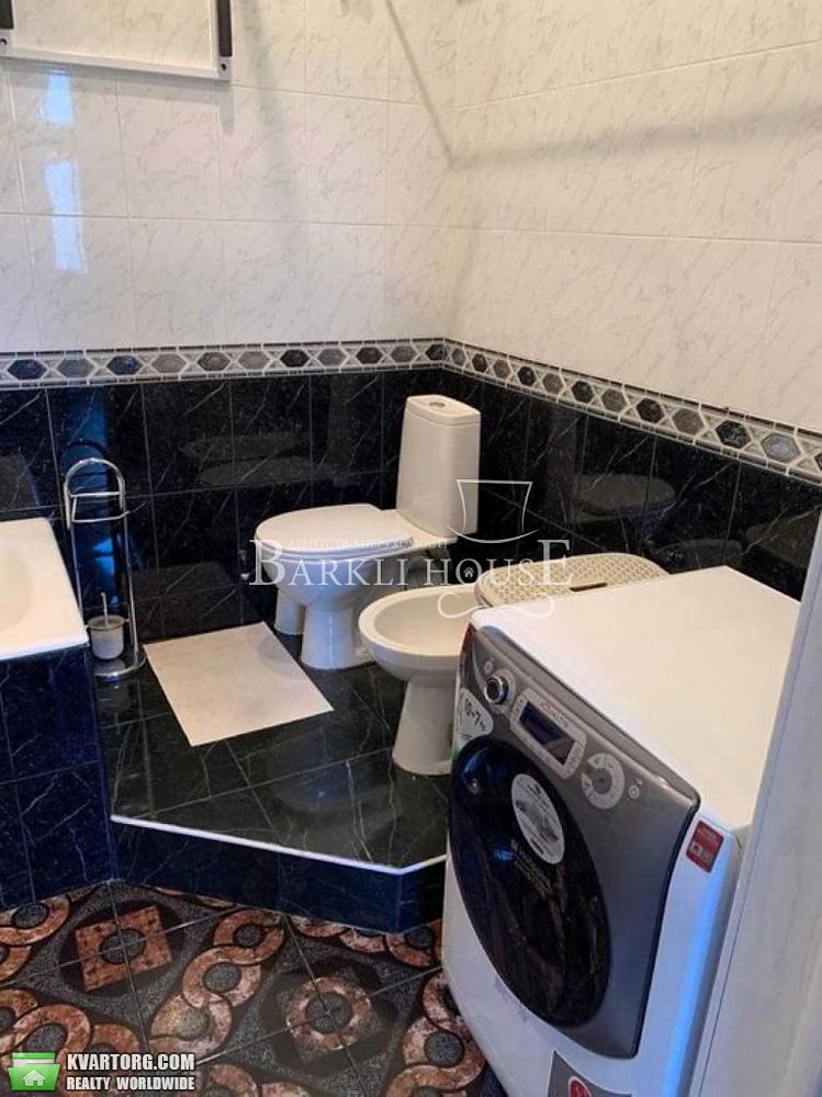 Rent out 2-room apartment. Киев,  Петлюры — photo 9