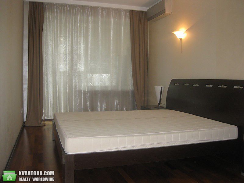 Rent out 2-room apartment. Киев,  Мирного Панаса — photo 3