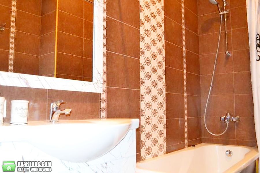 Rent out 1-room apartment. Киев,  Жилянская — photo 5