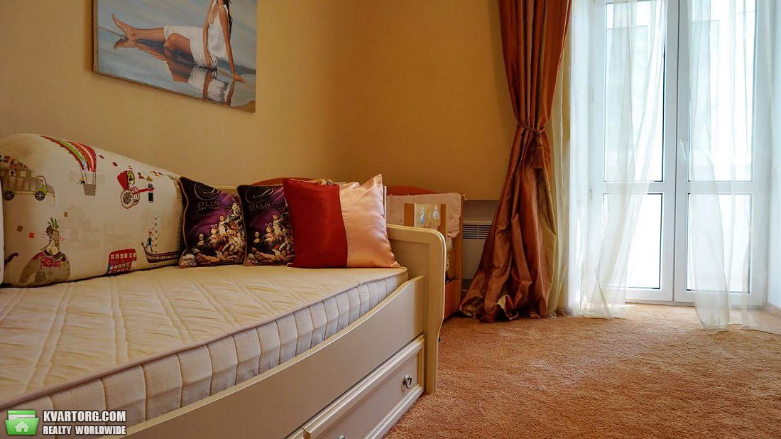 Rent out 3-room apartment. Киев, Владимирская — photo 7
