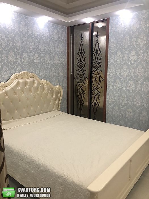 Rent out 1-room apartment. Киев, Ружинская — photo 1