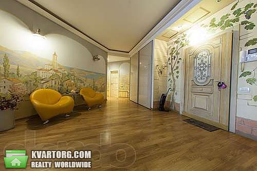 Rent out 4-room apartment. Киев,  Старонаводницкая — photo 1