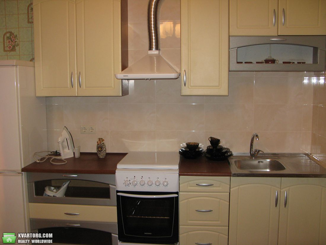 Sell 1-room apartment. Киев, Олевская — photo 1
