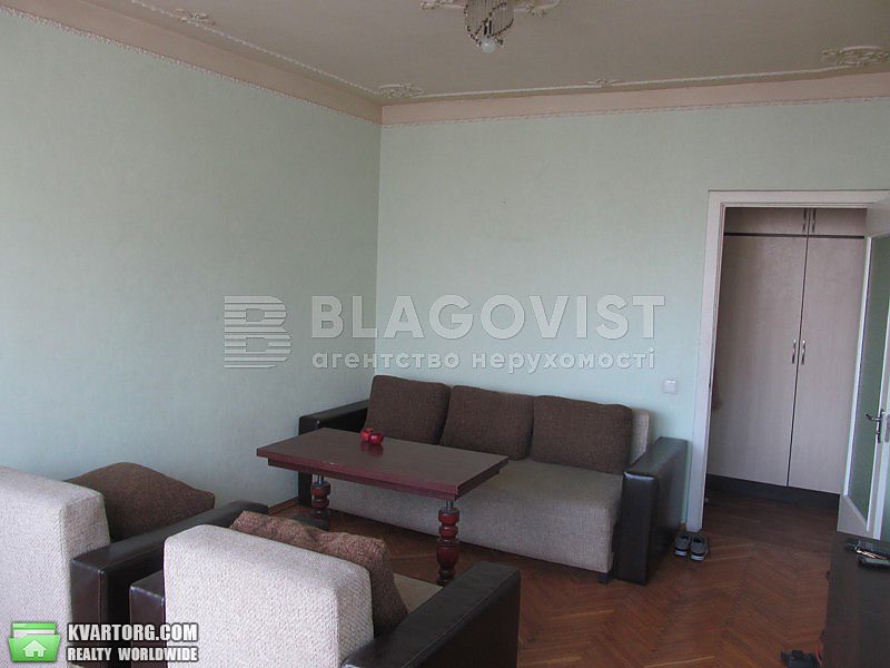 Rent out 2-room apartment. Киев,  Большая Васильковская — photo 1