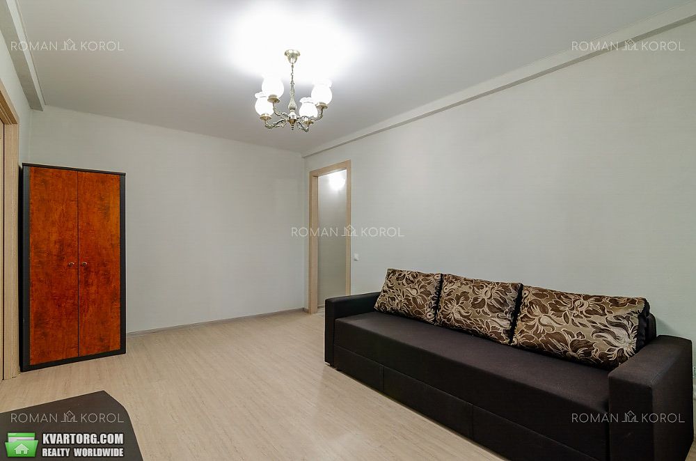 Rent out 2-room apartment. Киев,  Краснопольская — photo 1
