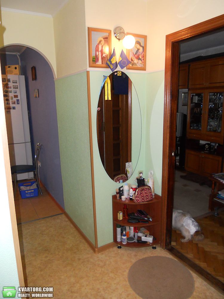 Sell 2-room apartment. Киев,  Курская — photo 2
