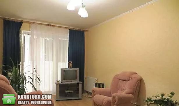 Rent out 3-room apartment. Киев, Урловская — photo 1
