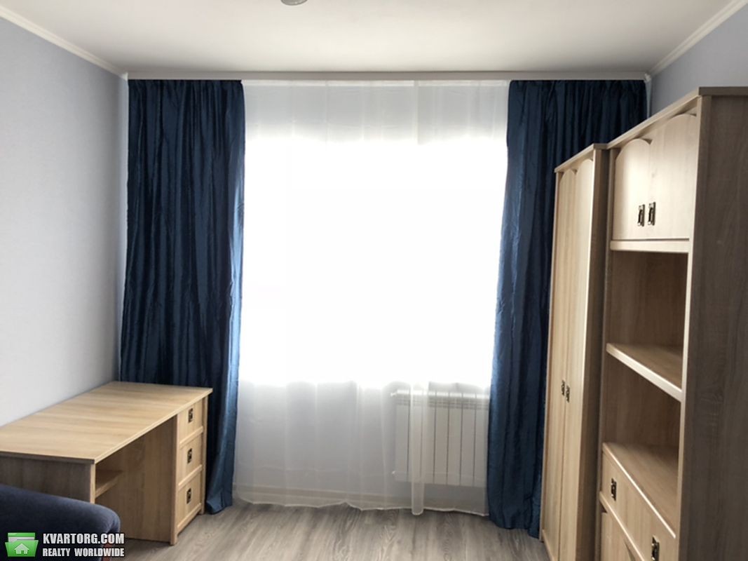 Sell 3-room apartment. Киев, Озерная — photo 1