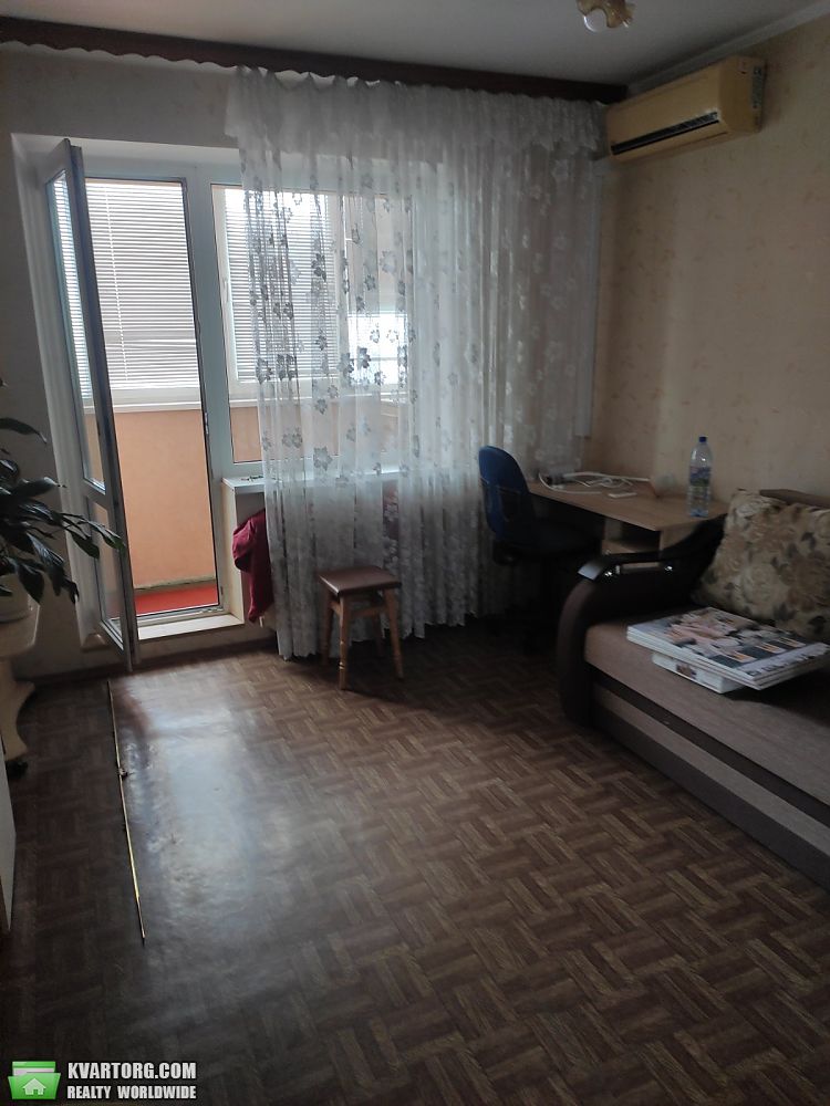 Rent out 1-room apartment. Киев,  Вишняковская — photo 4