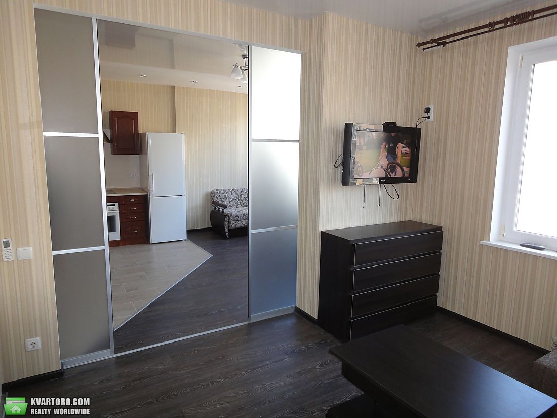 Rent out 2-room apartment. Одесса, Маршала Жукова — photo 6