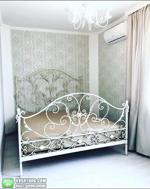 Rent out 2-room apartment. Киев, Джона Маккейна — photo 6