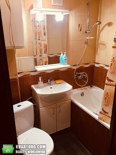 Rent out 2-room apartment. Киев, Антоновича 170/1-Б — photo 2
