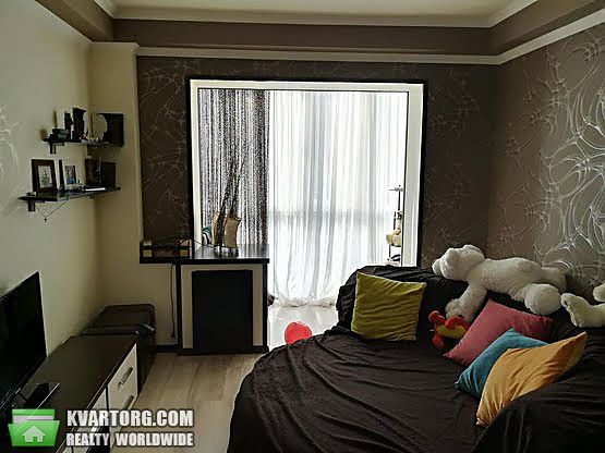 Sell 2-room apartment. Киев,  Вернадского бул — photo 1