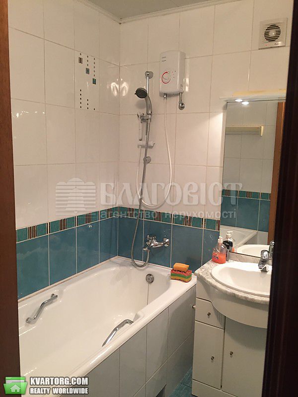 Rent out 2-room apartment. Киев,  Нижний Вал — photo 5