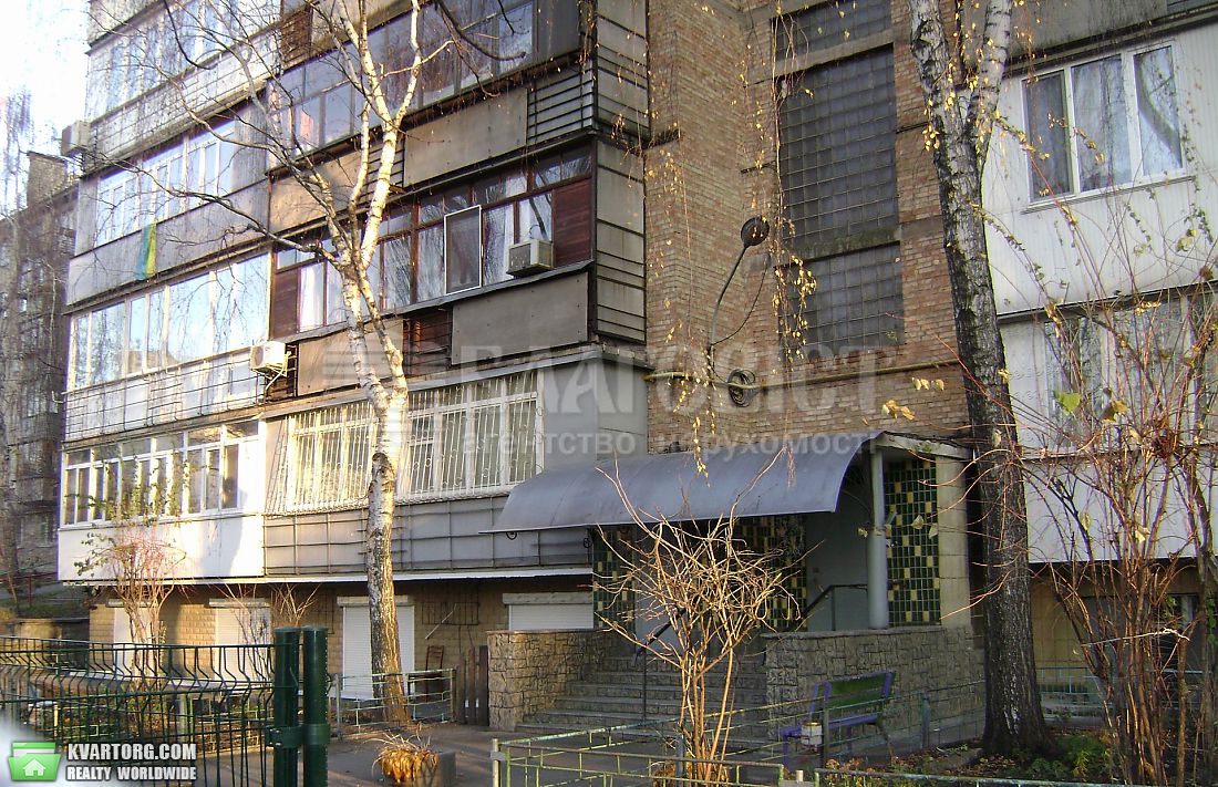 Rent out 2-room apartment. Киев,  Печерский спуск — photo 1