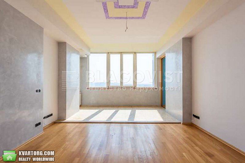 Sell 4-room apartment. Киев,  Клиническая — photo 4