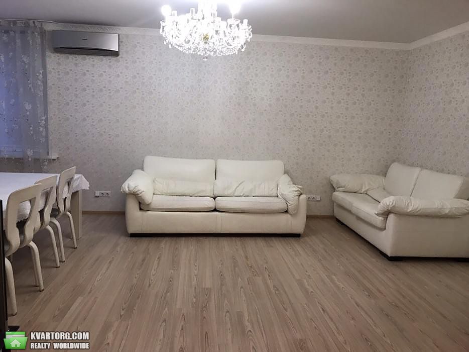 Rent out 3-room apartment. Киев, Лобановского проспект — photo 1
