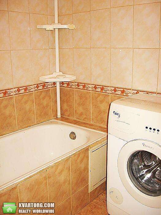 Rent out 2-room apartment. Киев,  Стратегическое шоссе — photo 5