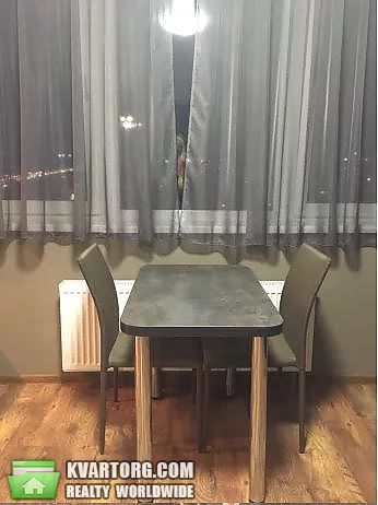 Rent out 1-room apartment. Киев,  Воссоединения пр — photo 7