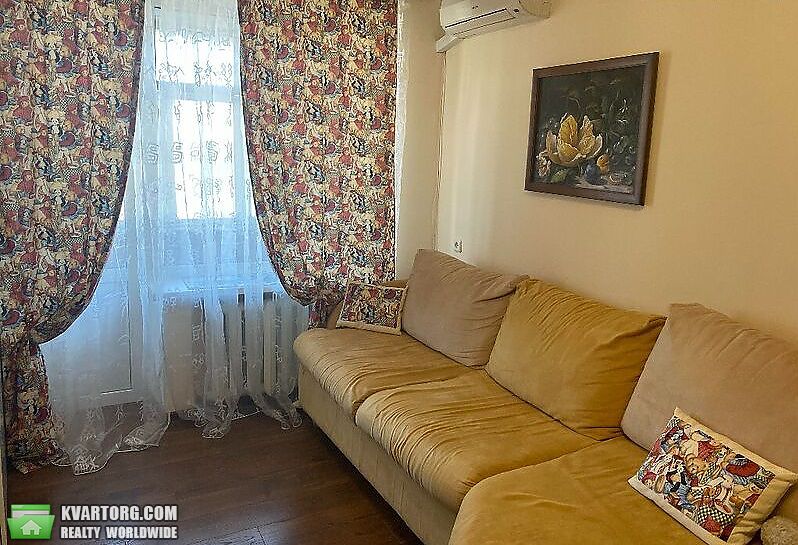 Sell 2-room apartment. Киев,  Автозаводская — photo 1